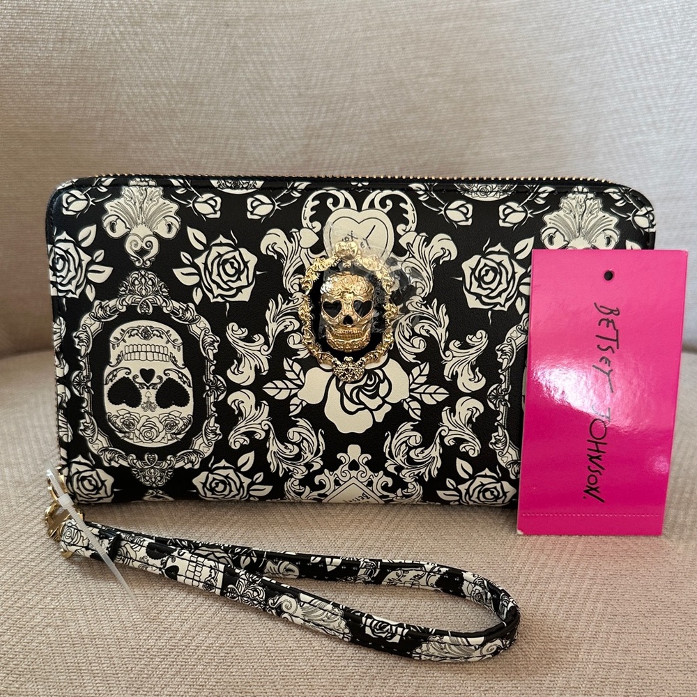 Betsey Johnson Black and White Skull Clutch